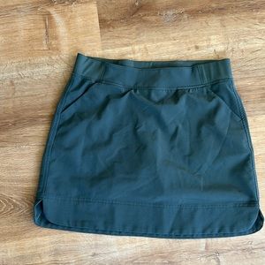 Women’s gray skort